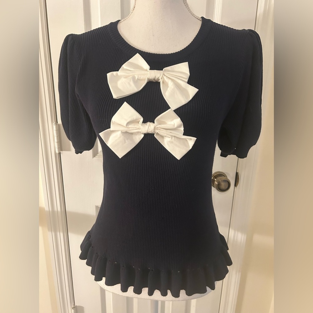 Voy Knit Top with Bow Embellishment NWOT! - Picture 12 of 12